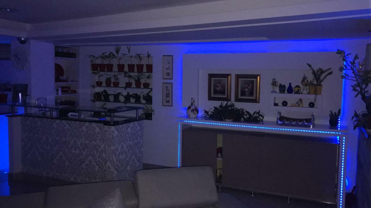 דירות קונסטנצה Ozana Apartament מראה חיצוני תמונה