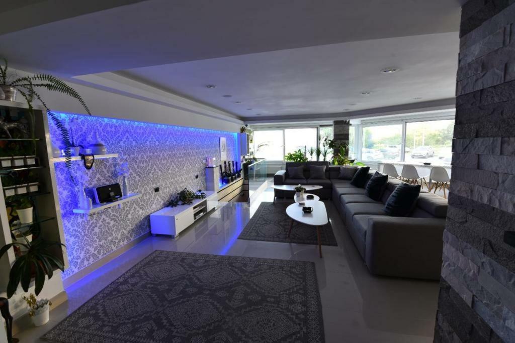 דירות קונסטנצה Ozana Apartament מראה חיצוני תמונה